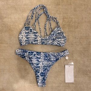 Mikoh Bikini Top (Size Small)